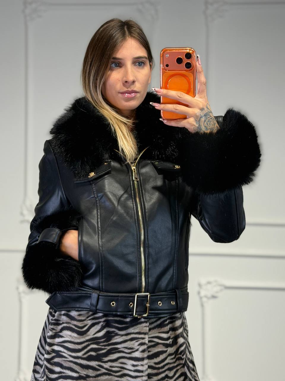 giacchetto in pelle con pelliccia - Dverso Fashion