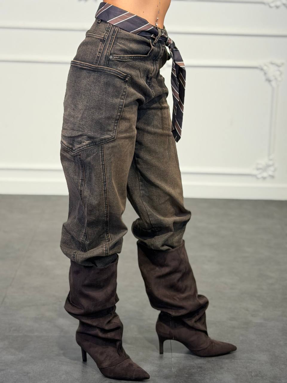 jeans con cravatta - Dverso Fashion