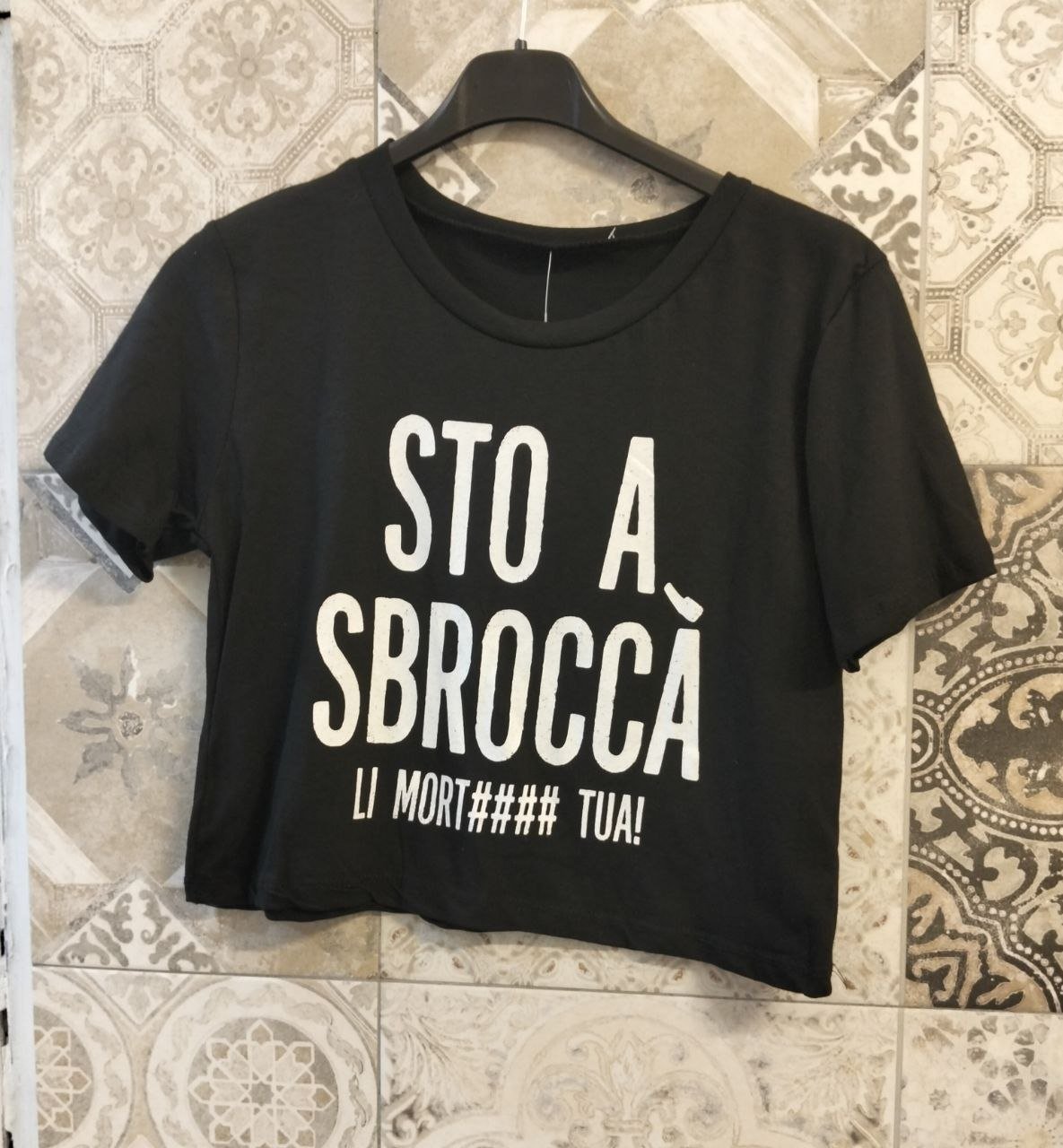 maglia scritte crop - Dverso Fashion