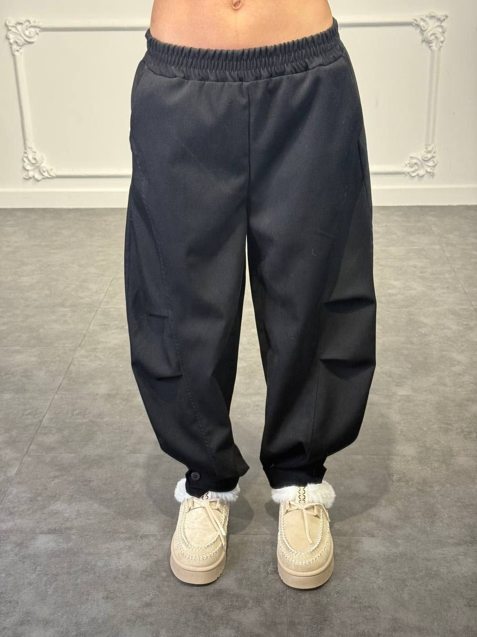 pantalone con fondo con bottone - Dverso Fashion