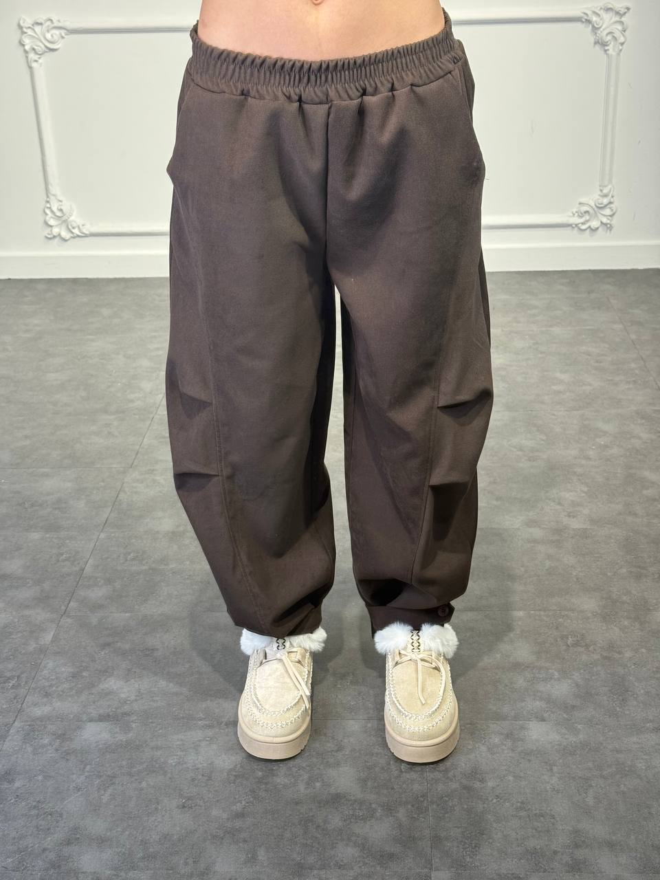 pantalone con fondo con bottone - Dverso Fashion