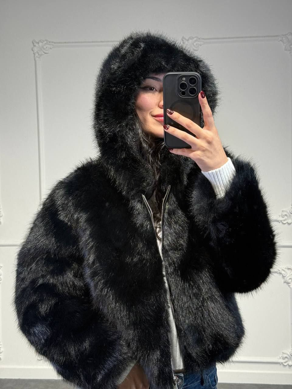 Pelliccia London - Dverso Fashion