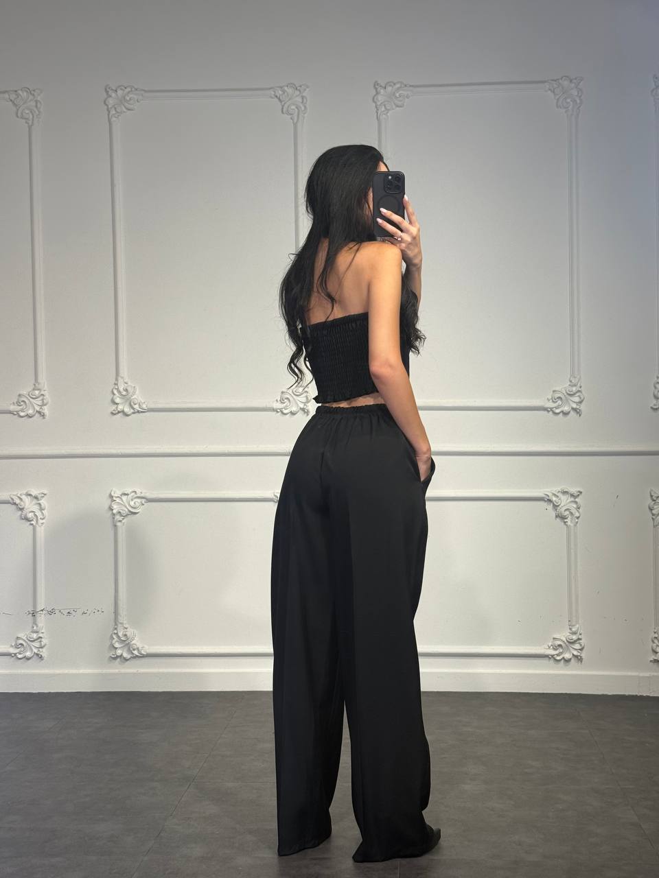 Completo gilet con pantalone palazzo a vita alta