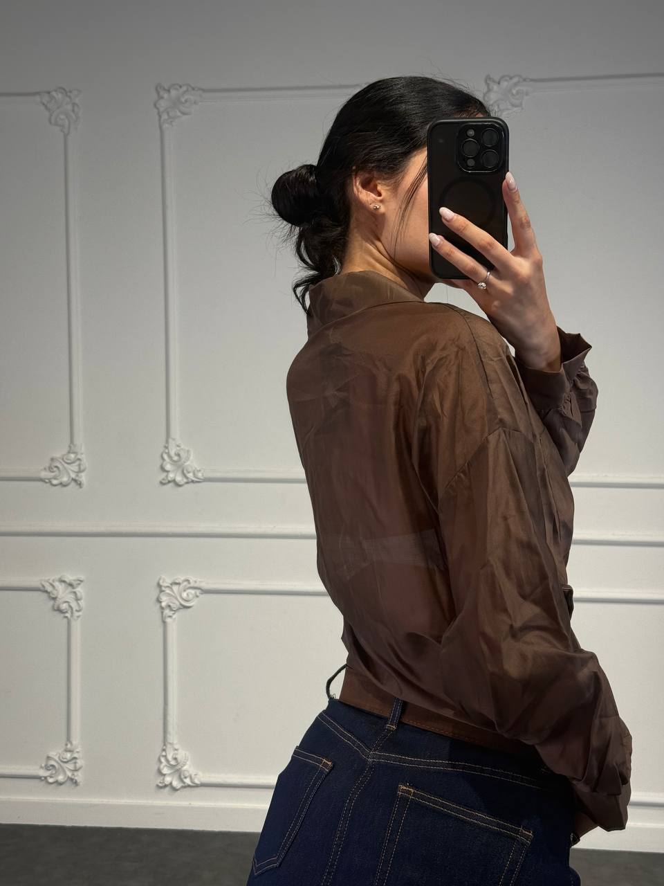 Camicia oversize con nodo frontale e taschino applicato