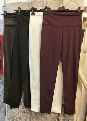 Leggings modellanti a vita alta con fascia larga e linea aderente