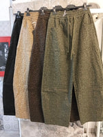 Pantalone palazzo animalier con vita elasticizzata
