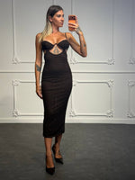 Abito midi in pizzo con coppe strutturate