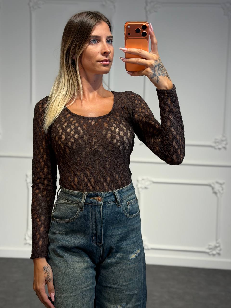 Body in pizzo trasparente con scollo rotondo