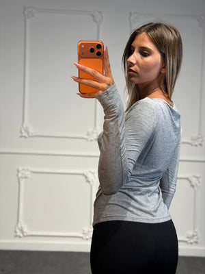 Maglia basic con scollo serafino, bottoni frontali e maniche lunghe