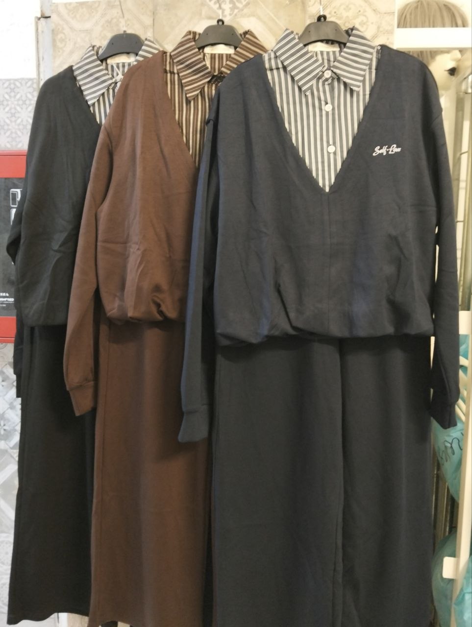 Coordinato con maglia, camicia e pantalone ampio