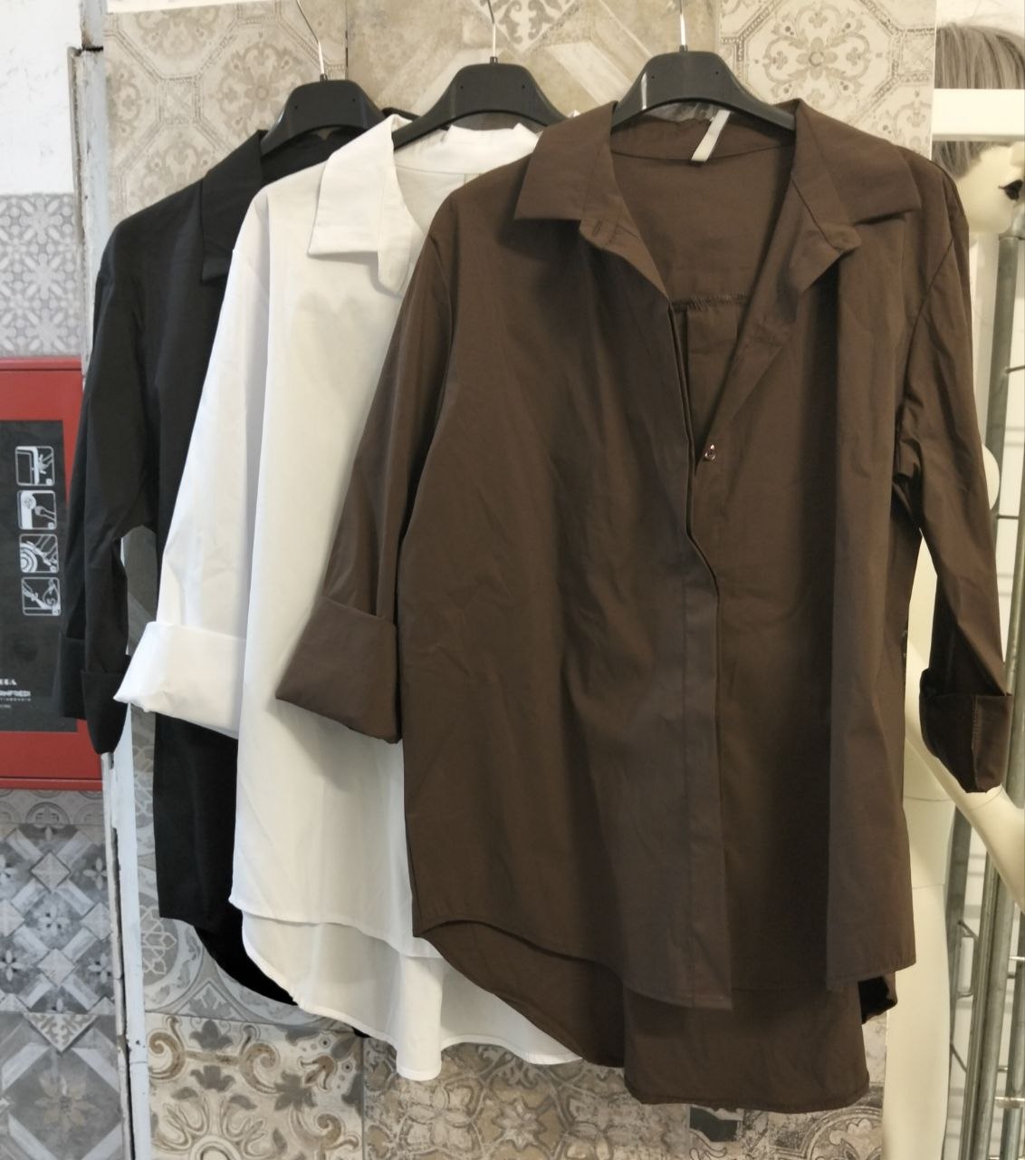 Camicia oversize e fondo stondato