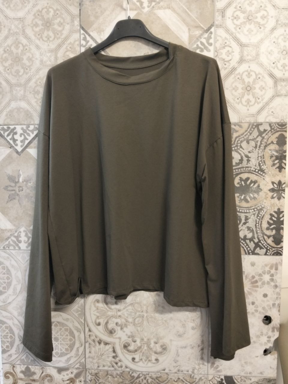 Maglia oversize con maniche a campana
