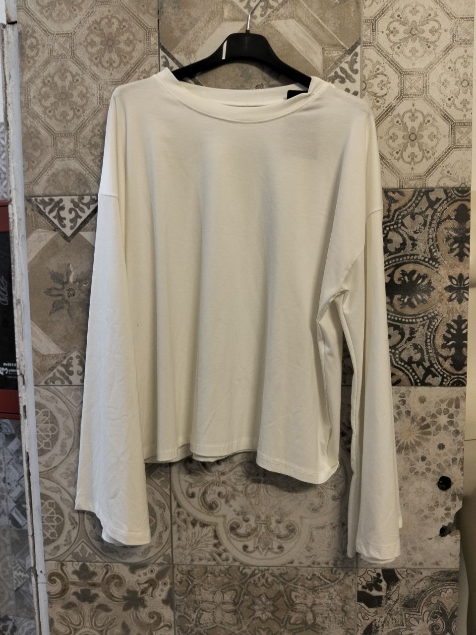 Maglia oversize con maniche a campana