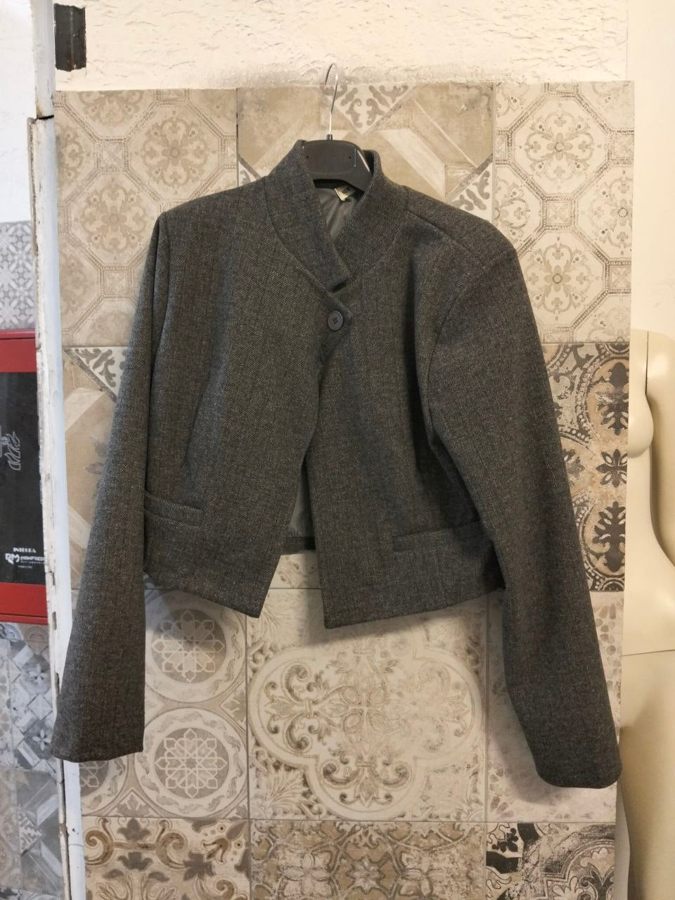 Giacca cropped gessata