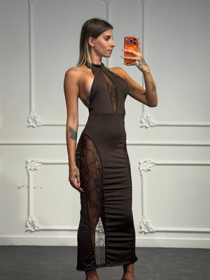 Abito lungo con scollo halter