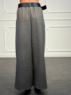 Pantalone palazzo gessato con pinces