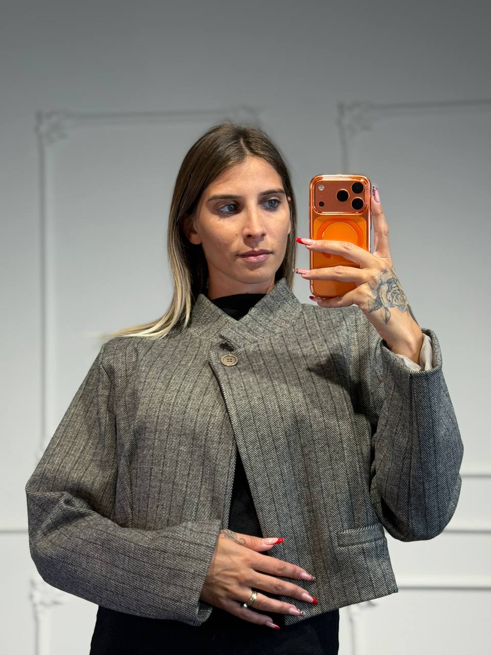 Giacca cropped gessata