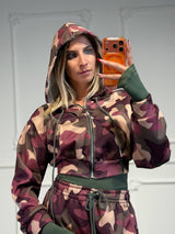 Set 3 pezzi camouflage con felpa cropped