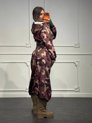 Set 3 pezzi camouflage con felpa cropped