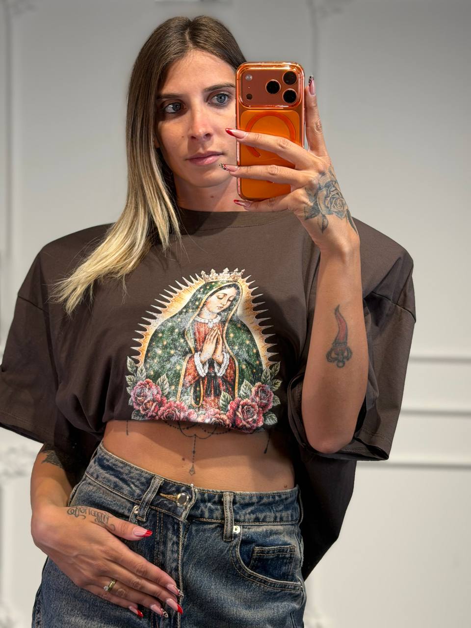 Maglia cropped oversize con stampa