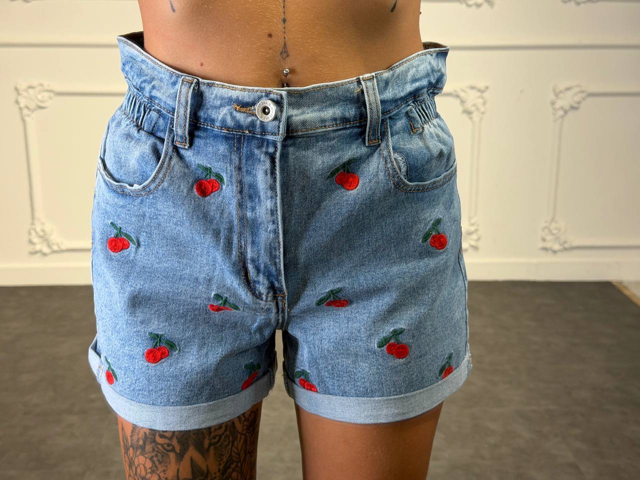 shorts a caramella con ciliegie - Dverso Fashion