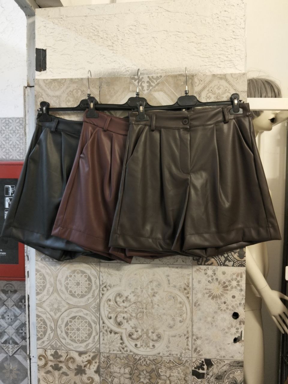 shorts lungo in pelle - Dverso Fashion