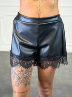 shorts pelle e pizzo - Dverso Fashion